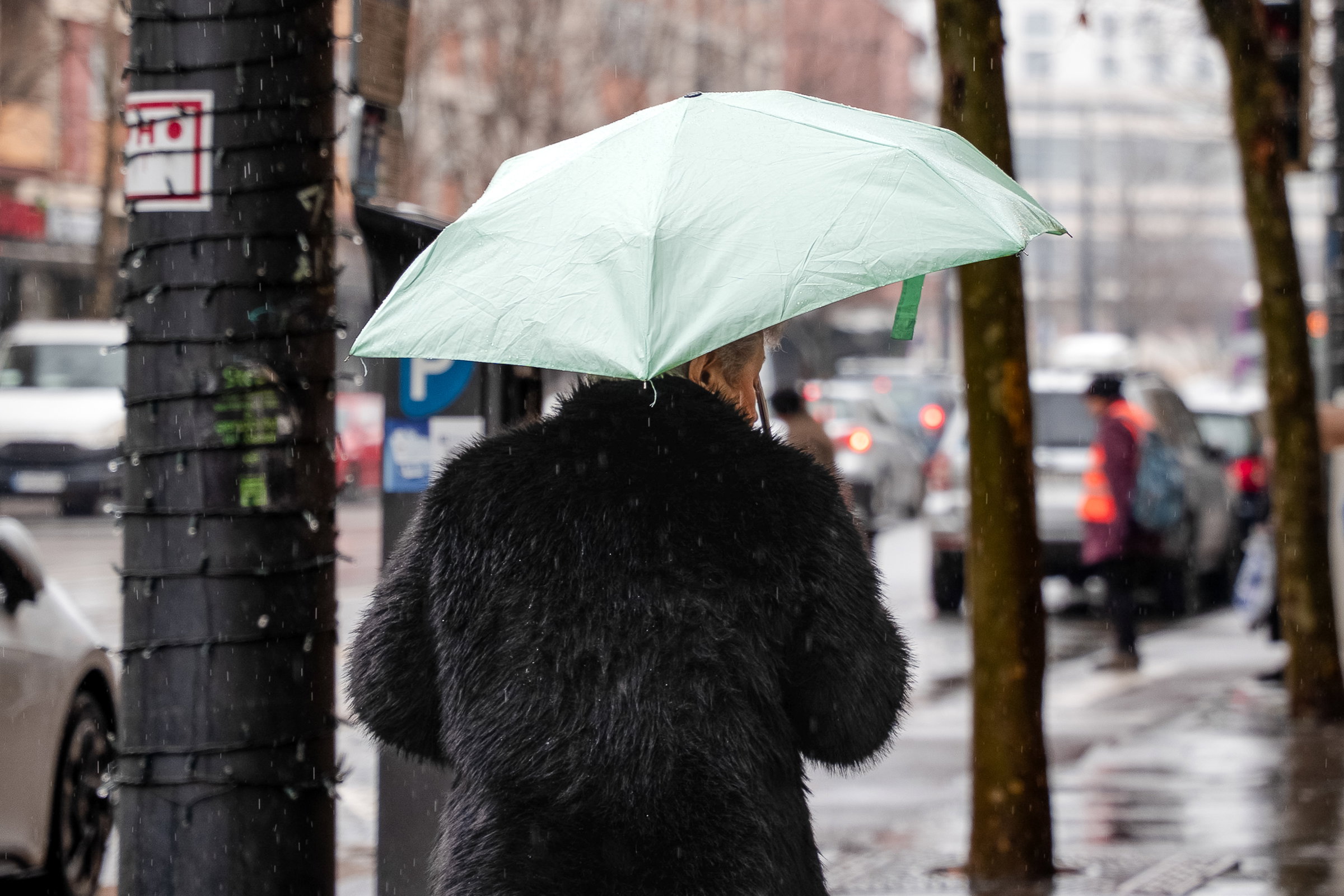 Időjárás: eső, a hegyekben havazás várható hétfő reggelig