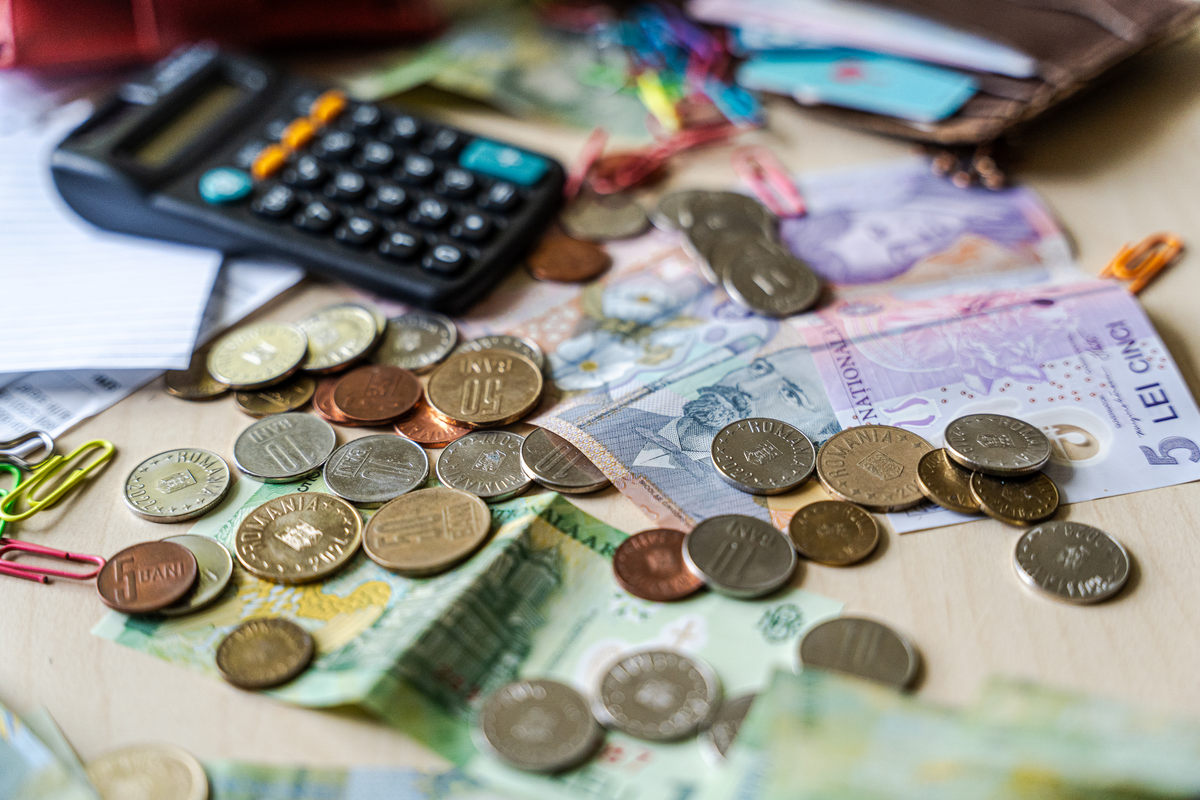 Egyre erősebb a bizalmatlanság a román gazdaság iránt