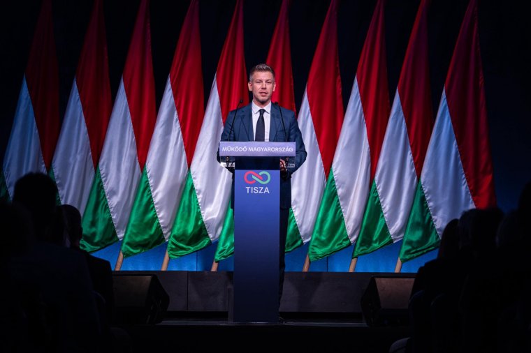 Telefonon beszélt Magyar Péter az RMDSZ elnökével