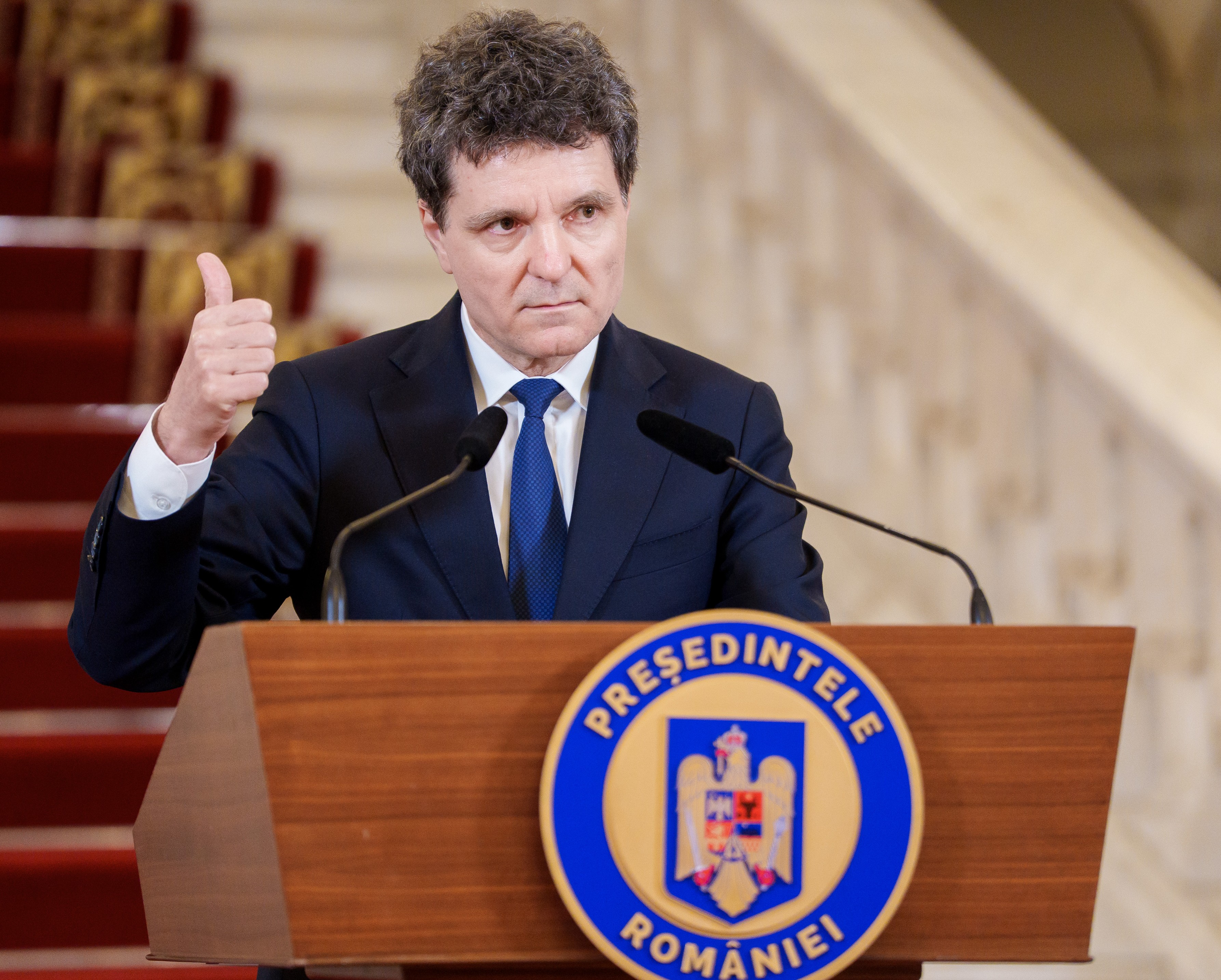 Elkezdi az informális egyeztetéseket a pártokkal Nicușor Dan államfő