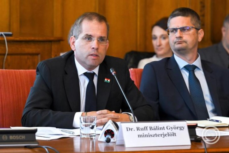 A „valaha volt legnagyobb elszámoltatást” ígéri Ruff Bálint Magyarországon