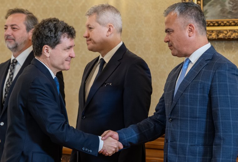 A PNL nem támogatja Veștea kormányának beiktatását, a kijelölt miniszterelnök nem lép vissza