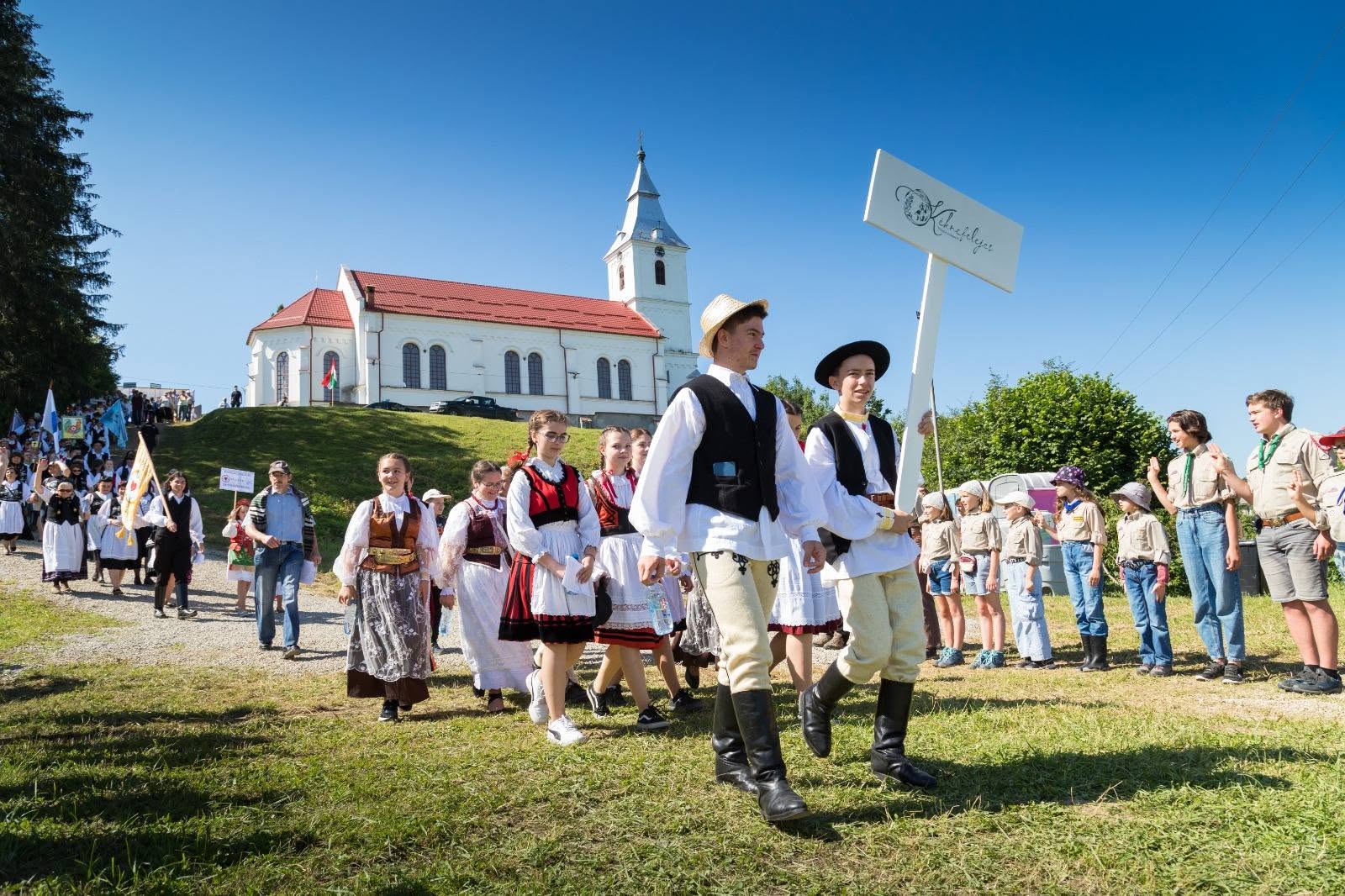 A világ túlsó feléről is jönnek a barcasági és királyföldi csángó magyar evangélikusok találkozójára