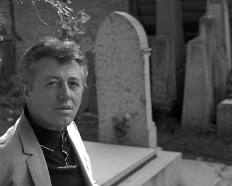 Kiírták az ötletpályázatot a Sütő András-szoborra Marosvásárhelyen