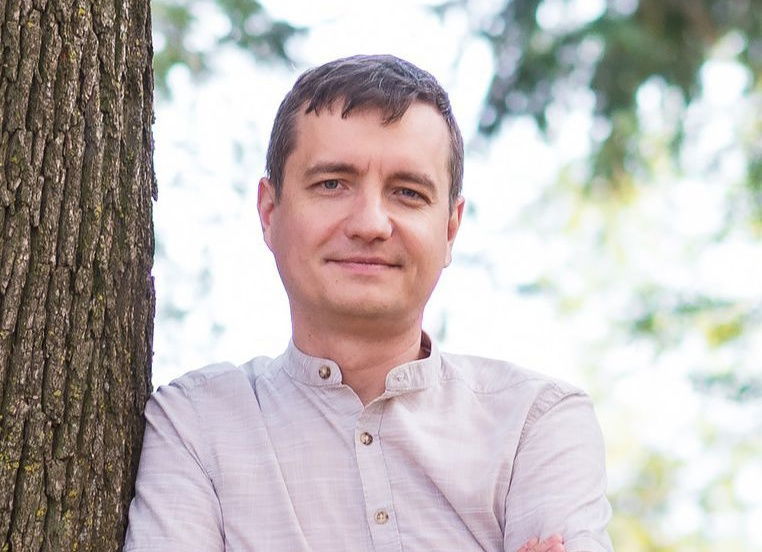 Fejér Szilárd: Az emberi hülyeség ellen harcolok