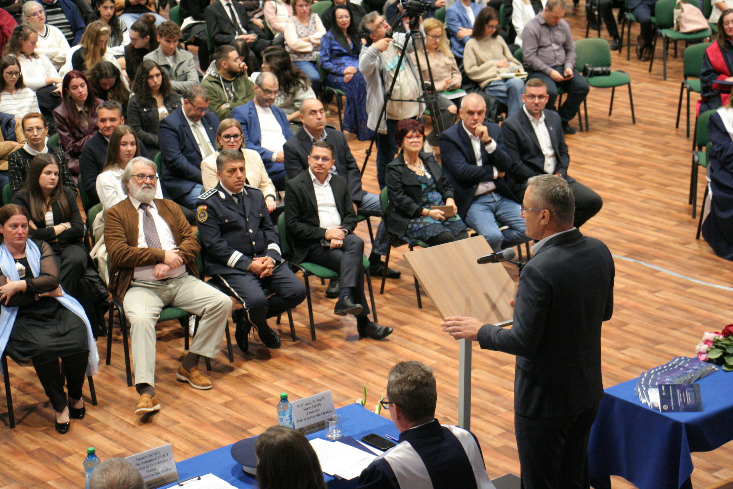 Az algoritmusok korában is embernek maradni – tanévnyitó a Nagyváradi Egyetemen