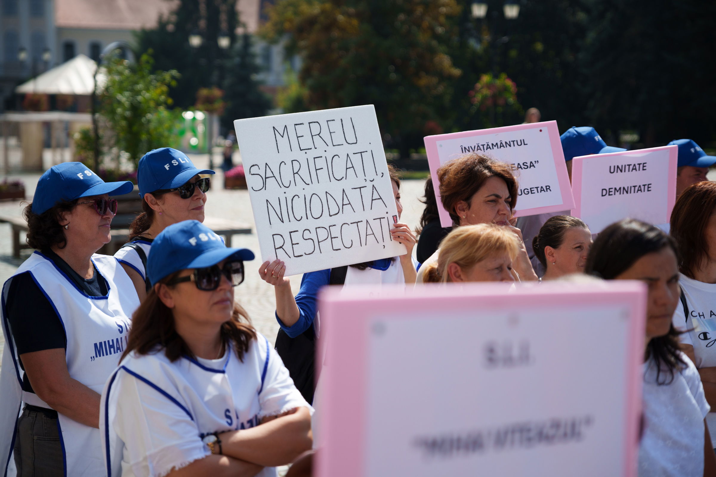 Bojkottra szólítanak fel az oktatási szakszervezetek, Bihar megyében is utcára vonulnak a pedagógusok