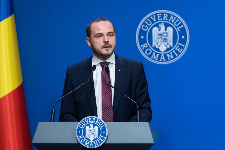 Elítéli az egészségügyi miniszter a orvoslás terén történő félretájékoztatást