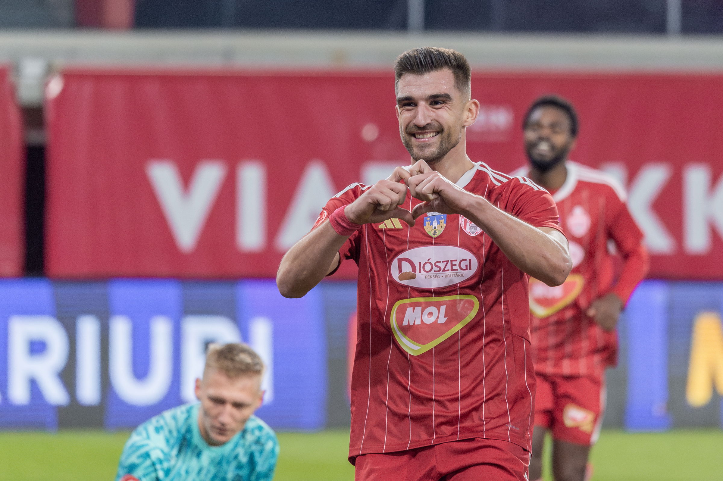 Lucescu húzott egy merészet, meglepetések a román vb-pótselejtezős keretben