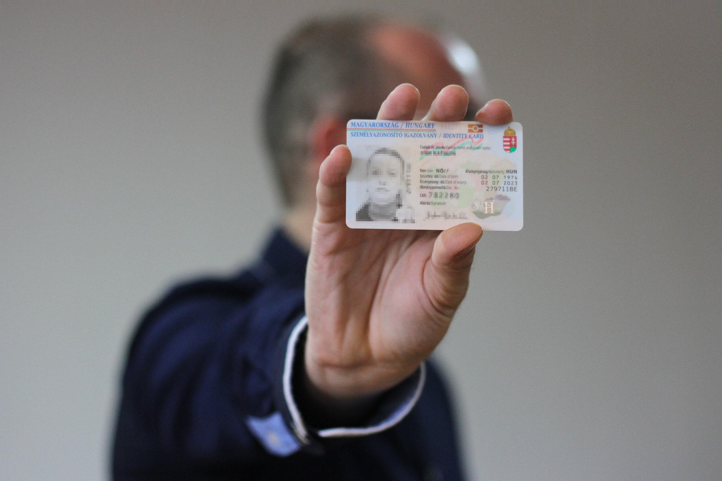 Magyar kötődés nélkül jutottak állampolgársághoz külföldiek százai?