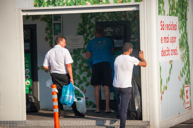 Működik a RetuRO: szeptemberben 90 százalék fölött volt az italcsomagolások visszaváltási aránya