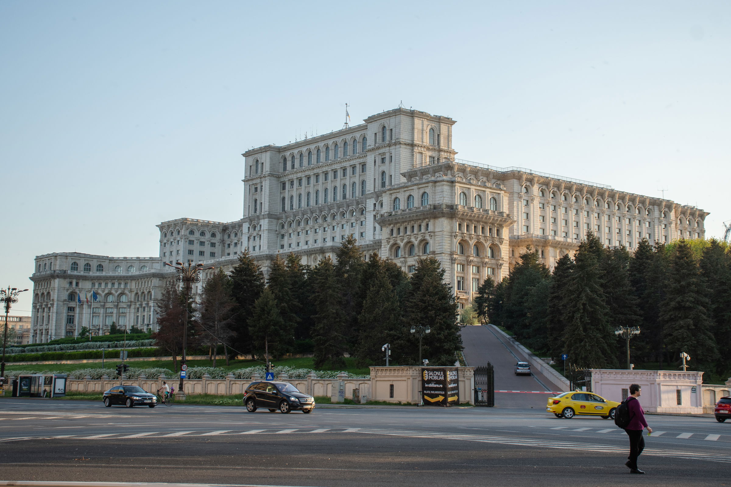 Karcsúsítják a miniszterelnöki kancelláriát: a posztok negyven százalékát megszüntetik