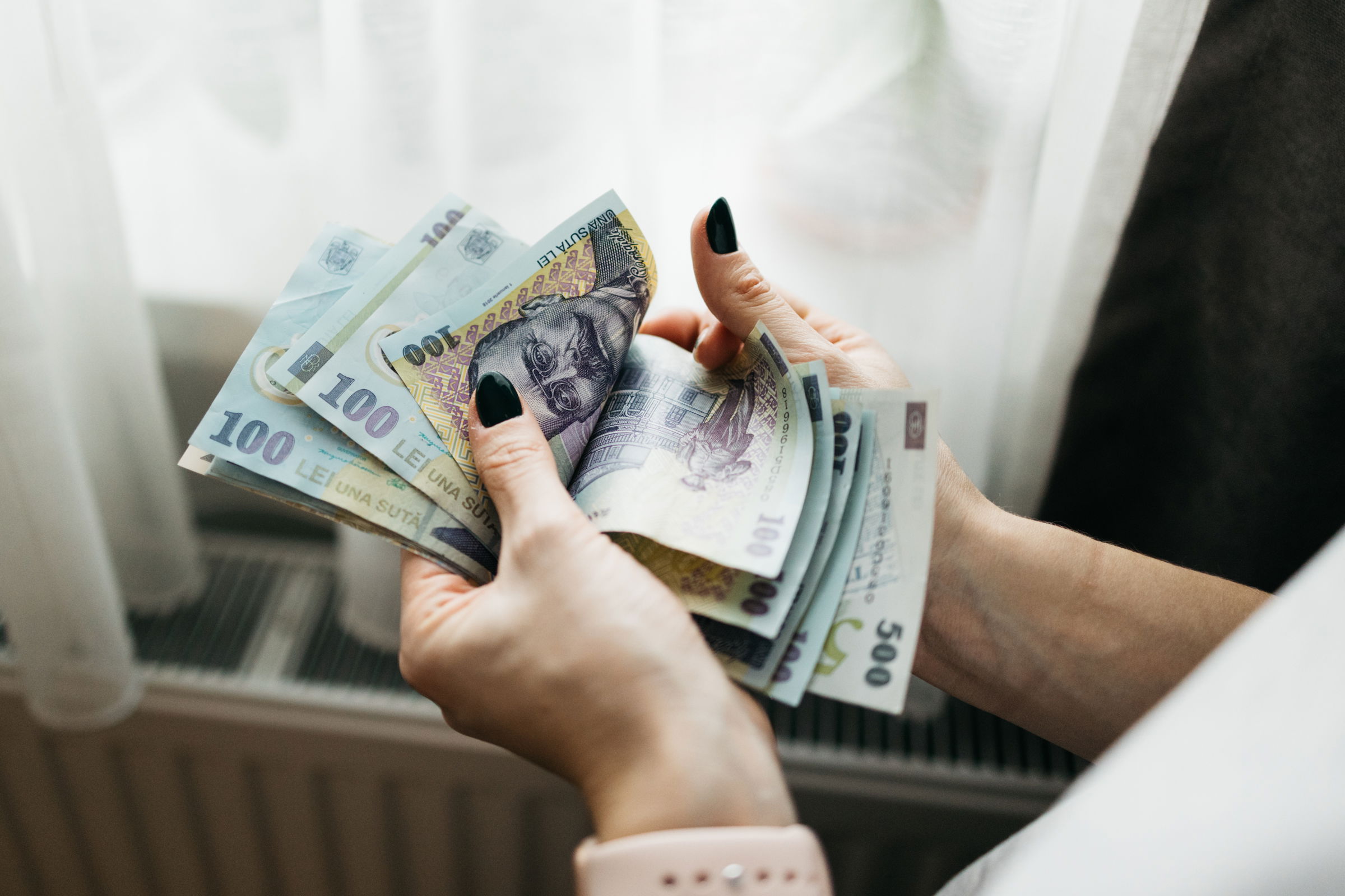 Tudatosabban kezeljük pénzügyeinket a gazdasági bizonytalanság miatt