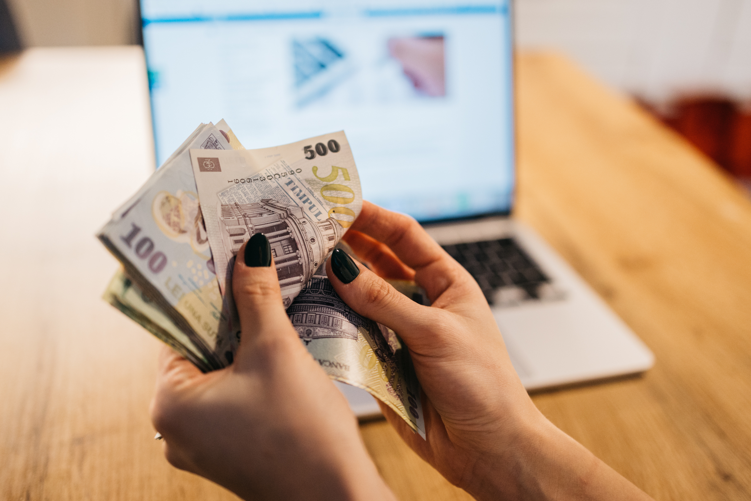 Gyermekpénz és más szociális támogatások is igényelhetők online