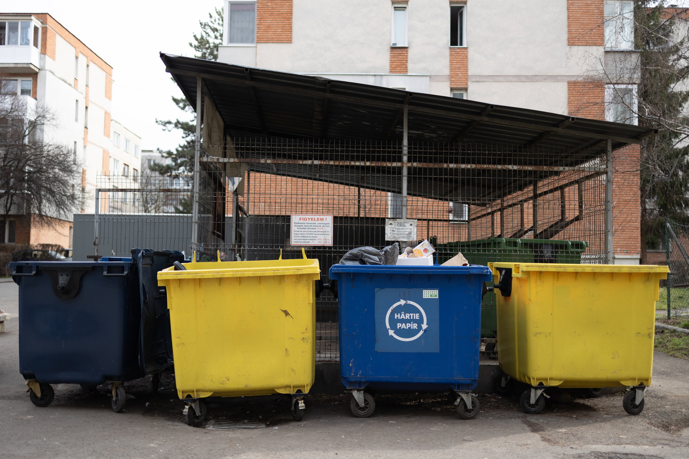 A szemét nem tűnik el: így működik és itt bukik meg Erdélyben a hulladékgazdálkodás