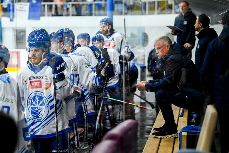 Kevin Constantine elhagyta a Sportklubot