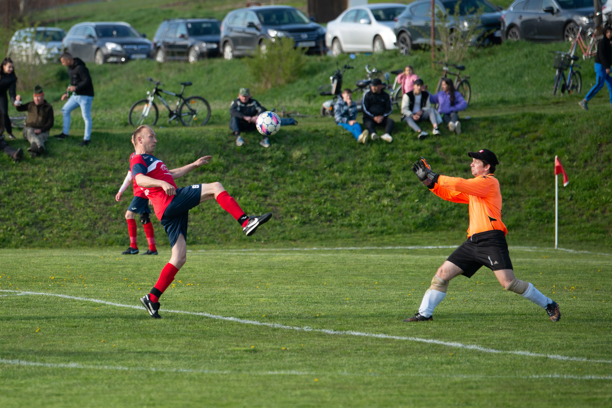 Saját térfeléről talált be az éllovas játékosa