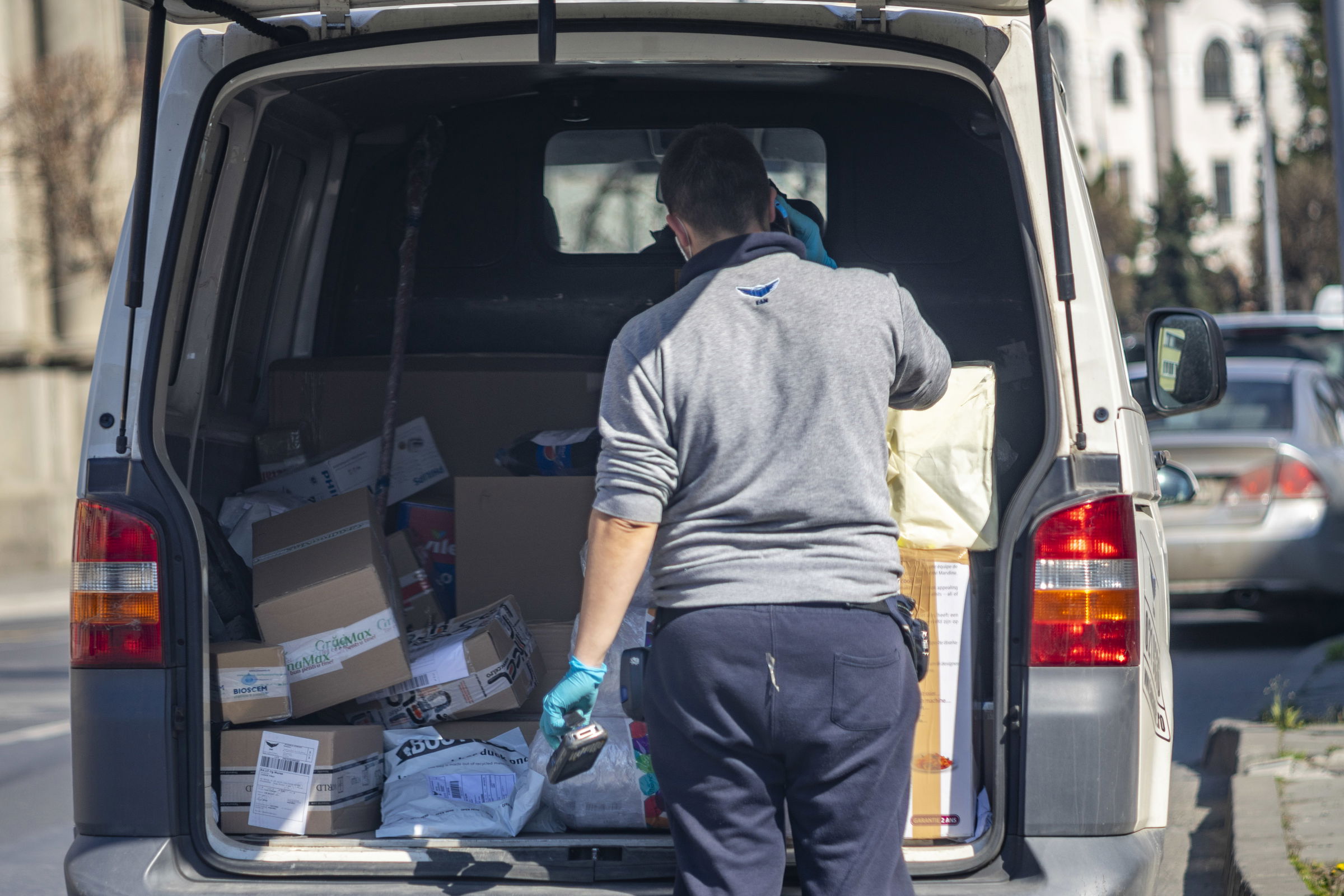 Konténerfalvak épülnek a nepáli munkásoknak Erdély nagyvárosaiban