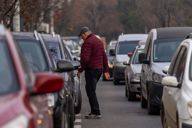 Egy európai főváros fontolgatja a páros-páratlan napok visszavezetését a közlekedésben