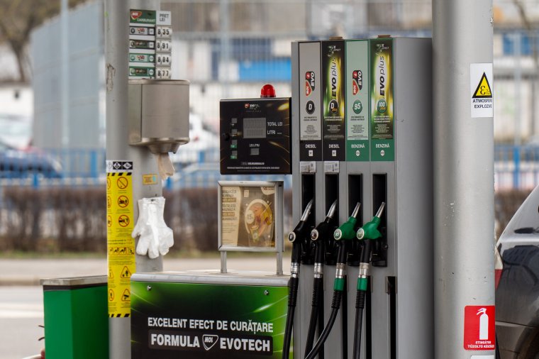 Megjelent a Hivatalos Közlönyben az üzemanyagpiaci válsághelyzet kihirdetéséről szóló sürgősségi kormányrendelet